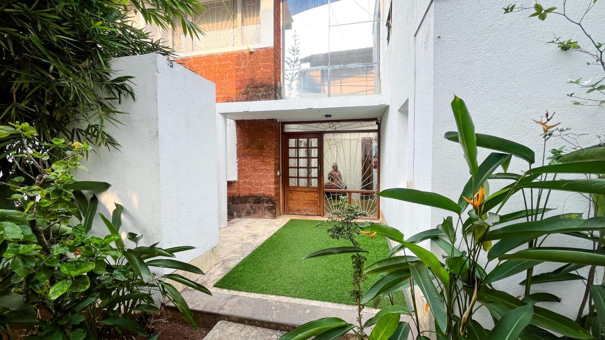 Villa M - Solitude 2 Candolim Goa 3Bhk, Pool Facing, Near Beach, Free Breakfast, Free Wifi And Prime Location Экстерьер фото