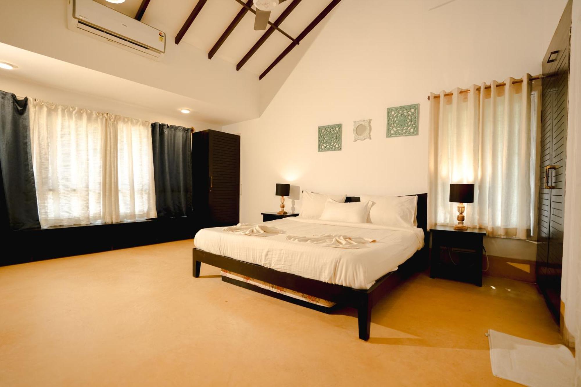 Villa M - Solitude 2 Candolim Goa 3Bhk, Pool Facing, Near Beach, Free Breakfast, Free Wifi And Prime Location Экстерьер фото
