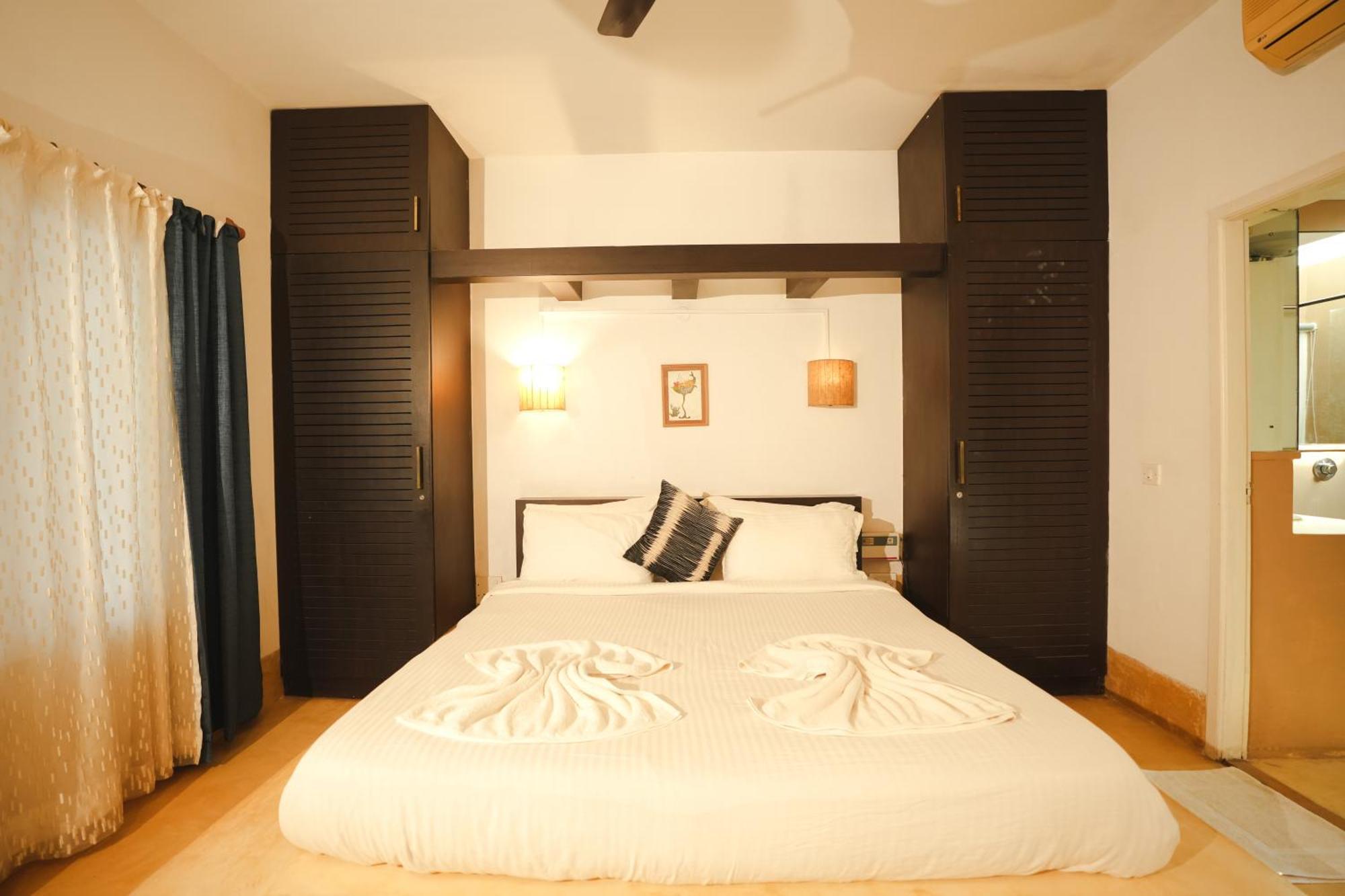 Villa M - Solitude 2 Candolim Goa 3Bhk, Pool Facing, Near Beach, Free Breakfast, Free Wifi And Prime Location Экстерьер фото